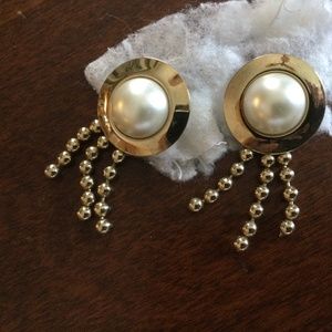 Lovely, mock pearl and gold dangle earrings